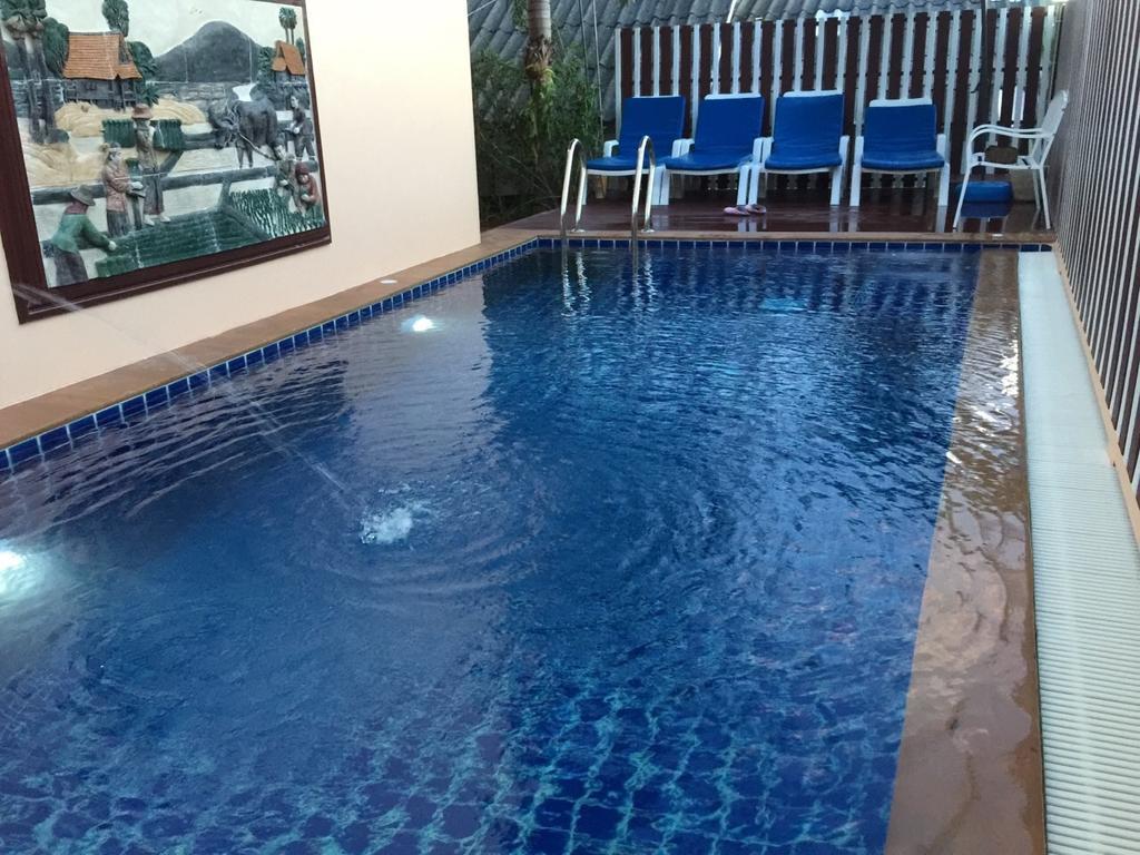 Phuket Airport Hotel
