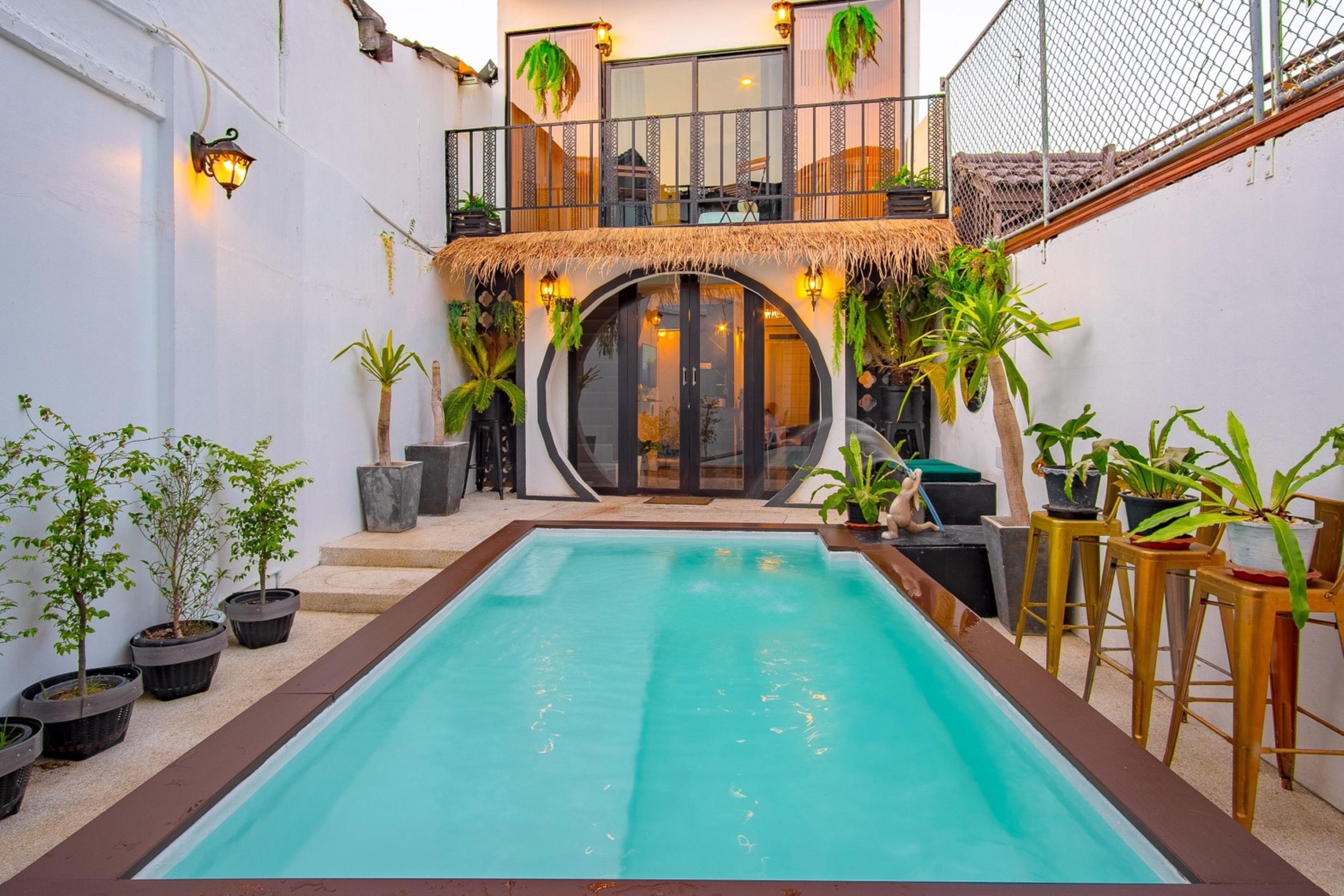 Isara Boutique And Cafe Hotel Phuket