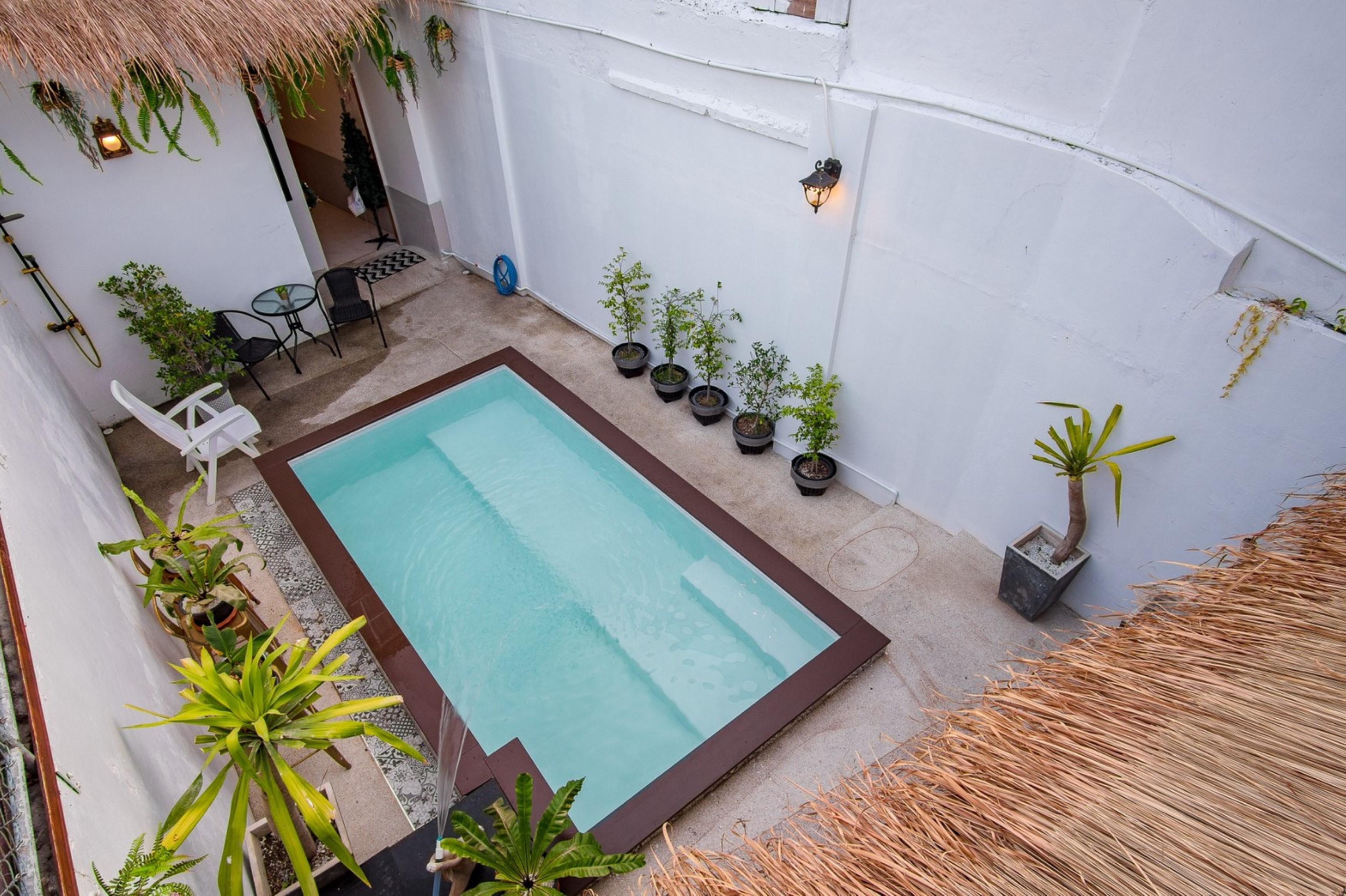 Isara Boutique And Cafe Hotel 3*