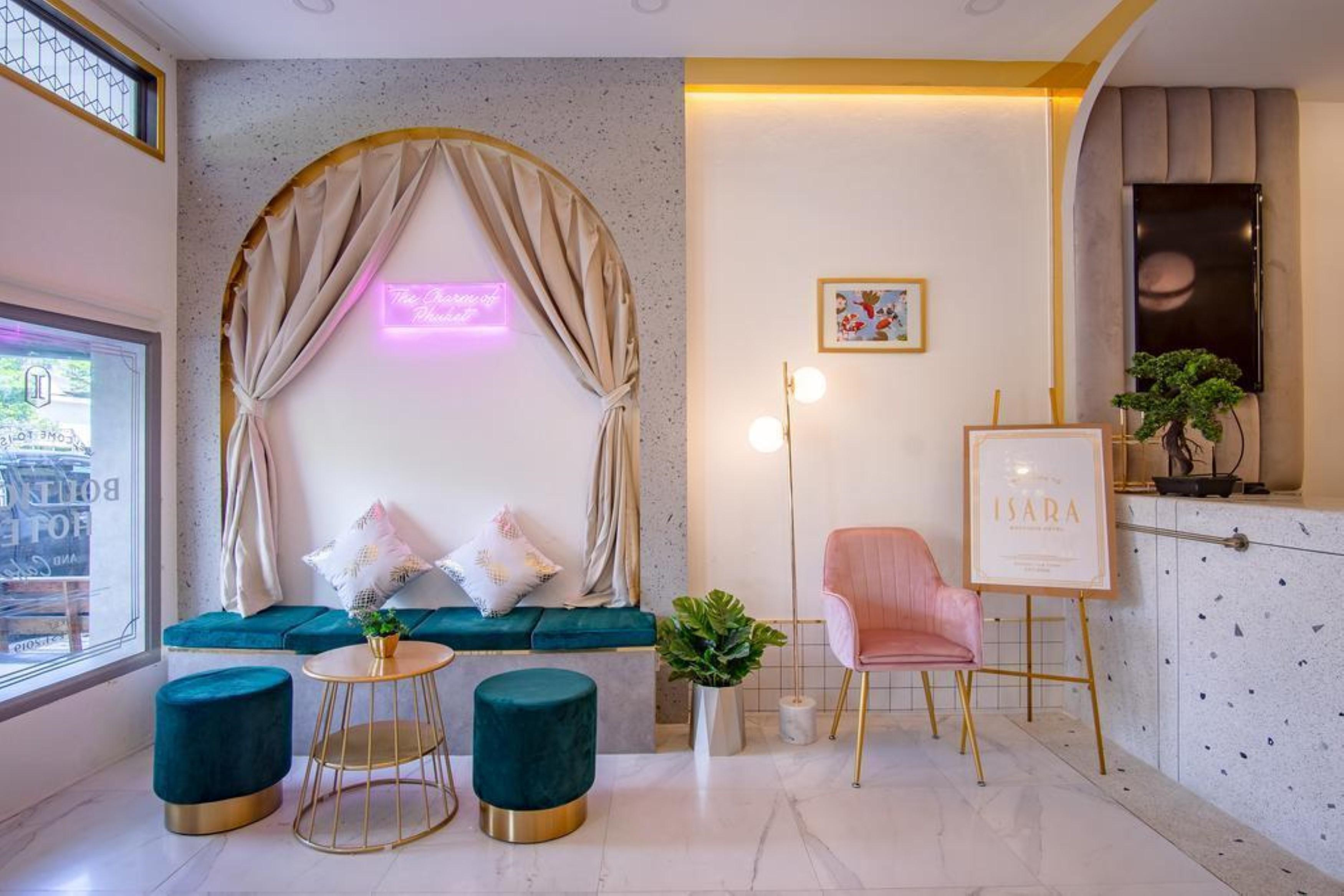 Isara Boutique And Cafe Hotel 3*