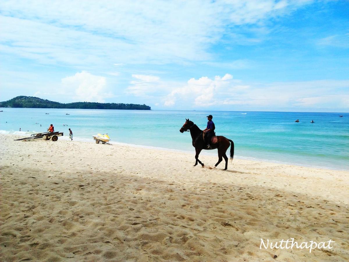 Elegant Near Beaches, Shopping, Restaurant​s Apartment Phuket