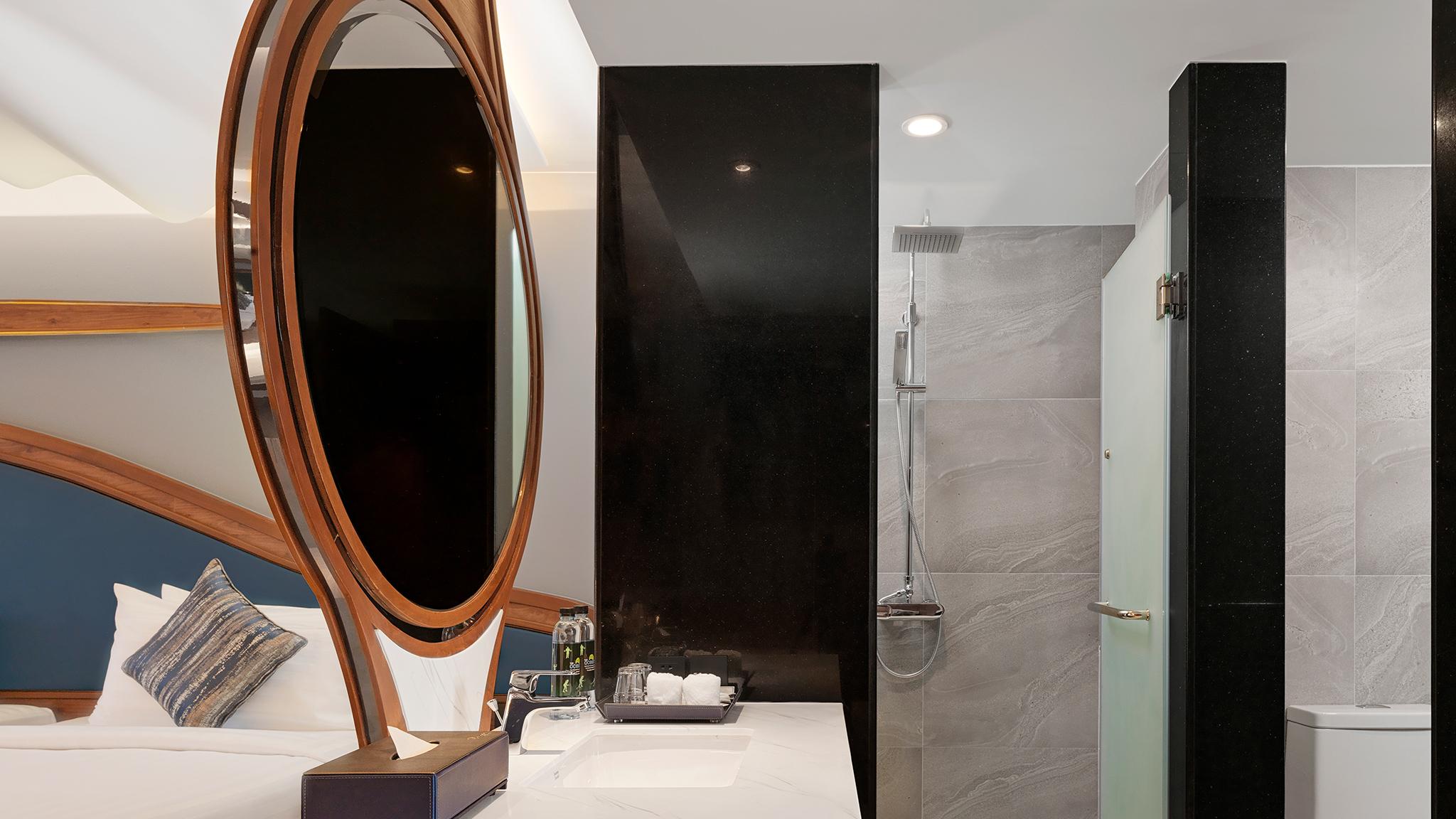 Hotel The Oceanic Sportel - Sha Extra Phuket