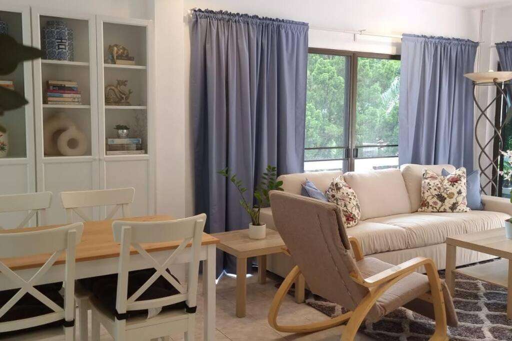 Lovely 2-bedroom With Pool * Strand Kamala