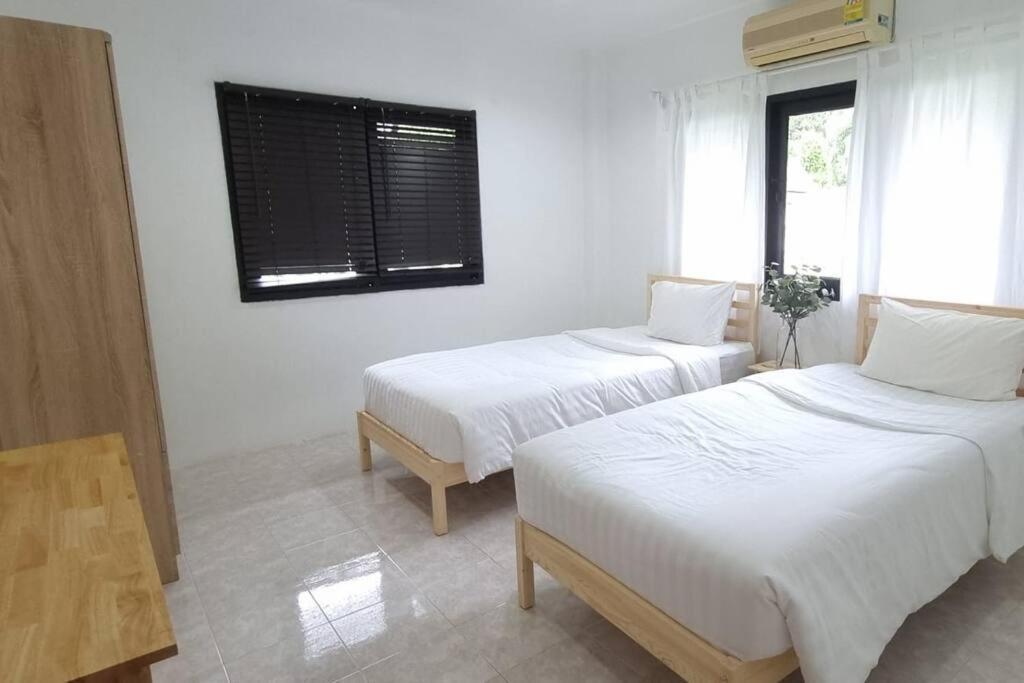 Lovely 2-bedroom With Pool Apartment