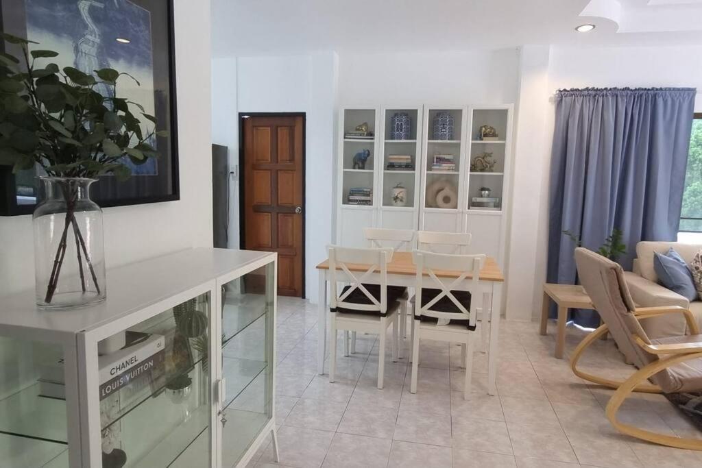Apartment Lovely 2-bedroom With Pool Strand Kamala