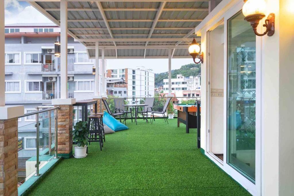 Holiday home Spacious 4 Bedroom Vacation Rooftop Views