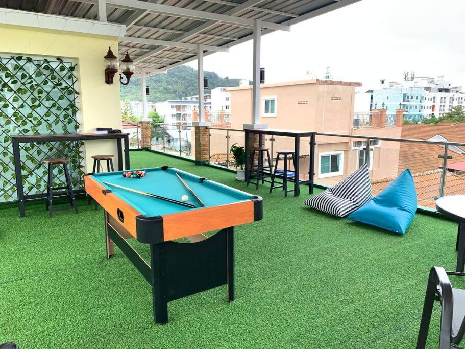Spacious 4 Bedroom Vacation Rooftop Views Holiday home *