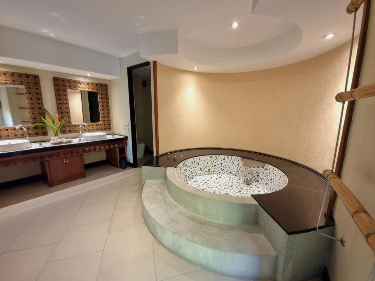 Aspasia Boutique * Kata Beach (Phuket)
