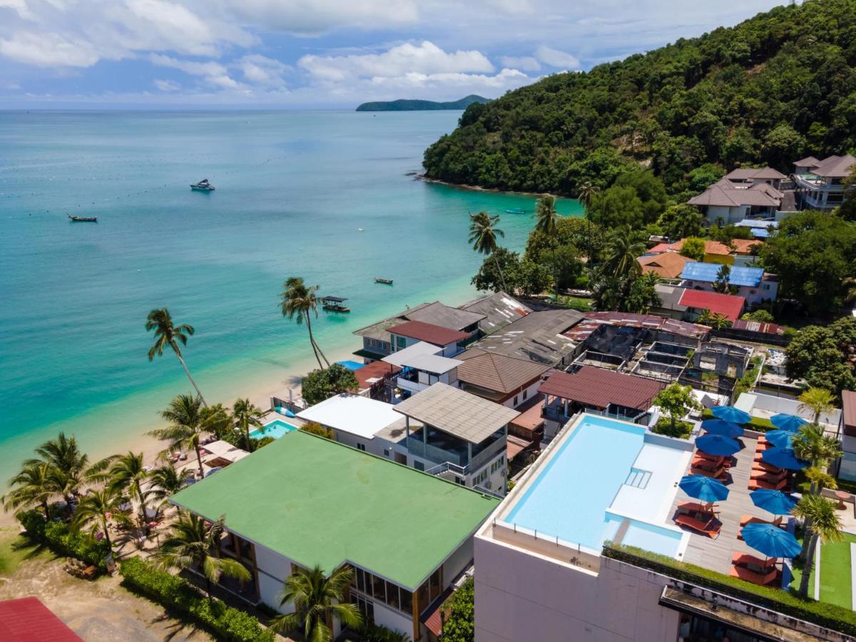 Bandara Resort, Phuket Hotel 4*