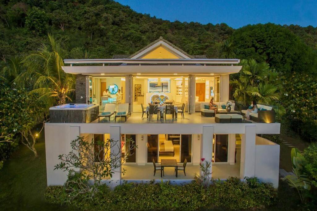 Nirvana - Beachfront Tropical Chic 4br Haven In Cape Panwa, Phuket Villa
