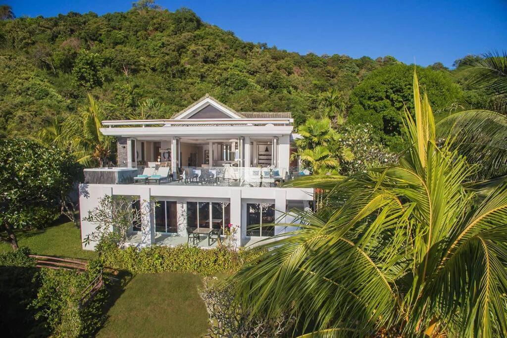 Nirvana - Beachfront Tropical Chic 4br Haven In Cape Panwa, Phuket Villa Ban Ao Makham