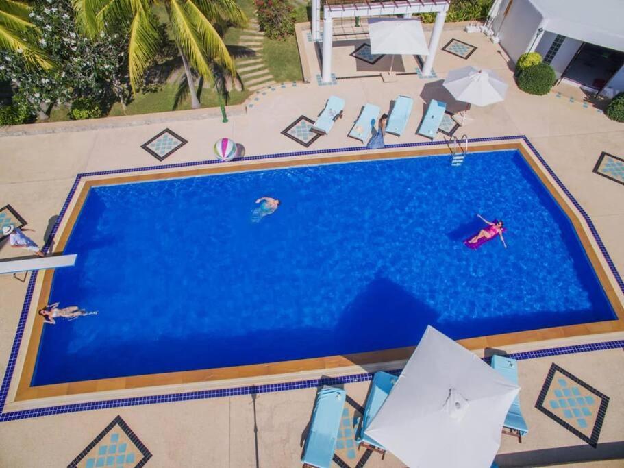 Nirvana - Beachfront Tropical Chic 4br Haven In Cape Panwa, Phuket *