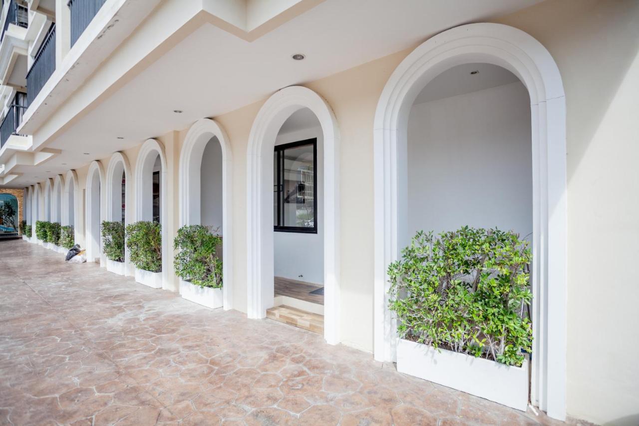 The Naiharn By Sala Estate Aparthotel 3*