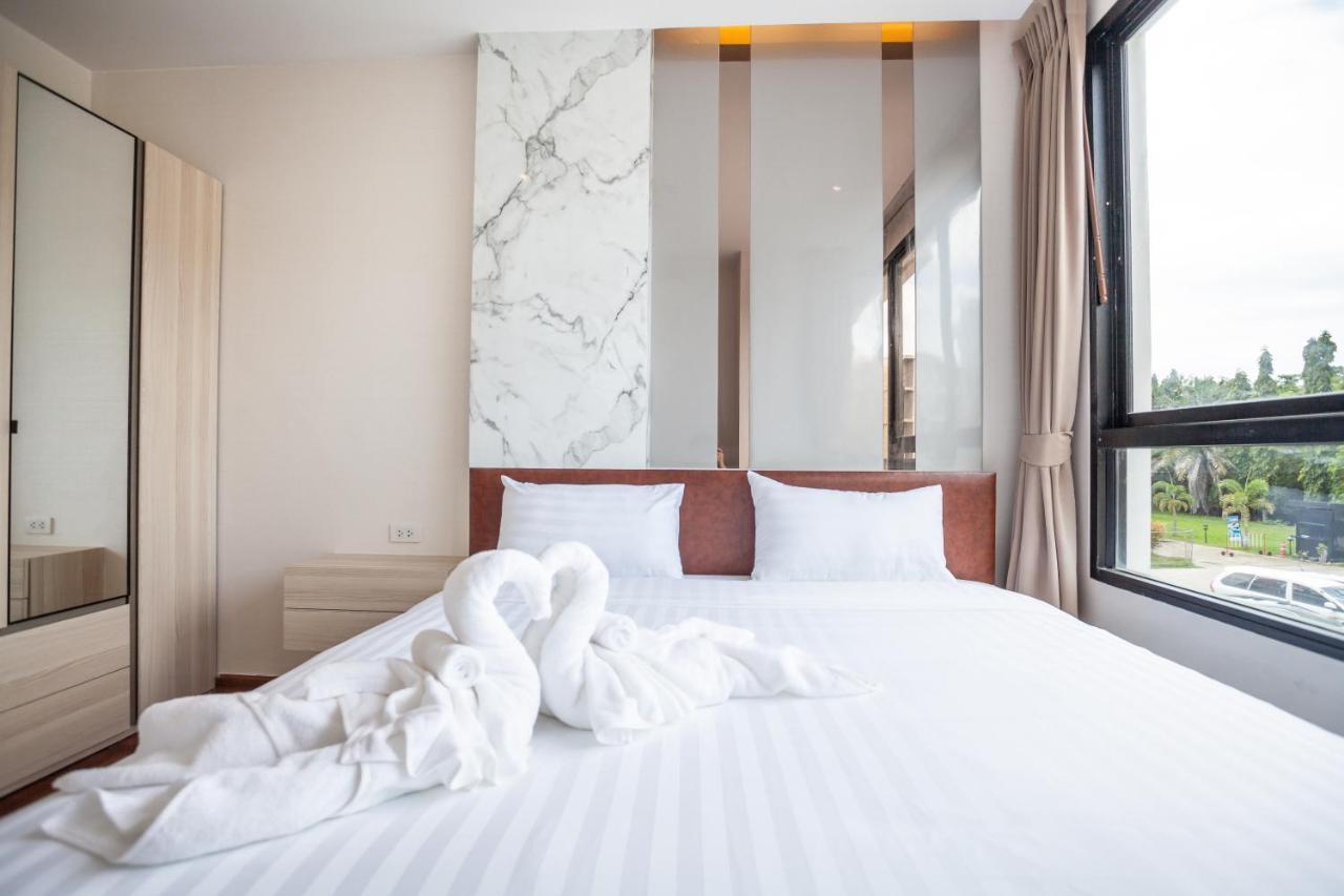 Aparthotel The Naiharn By Sala Estate 3*