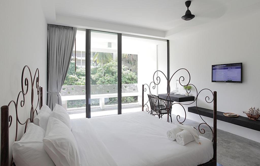 Surintra Boutique Praia de Surin