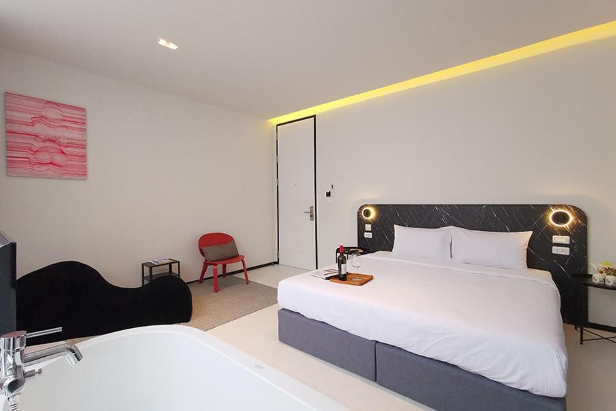 Liebeshotel Innluxphuket *