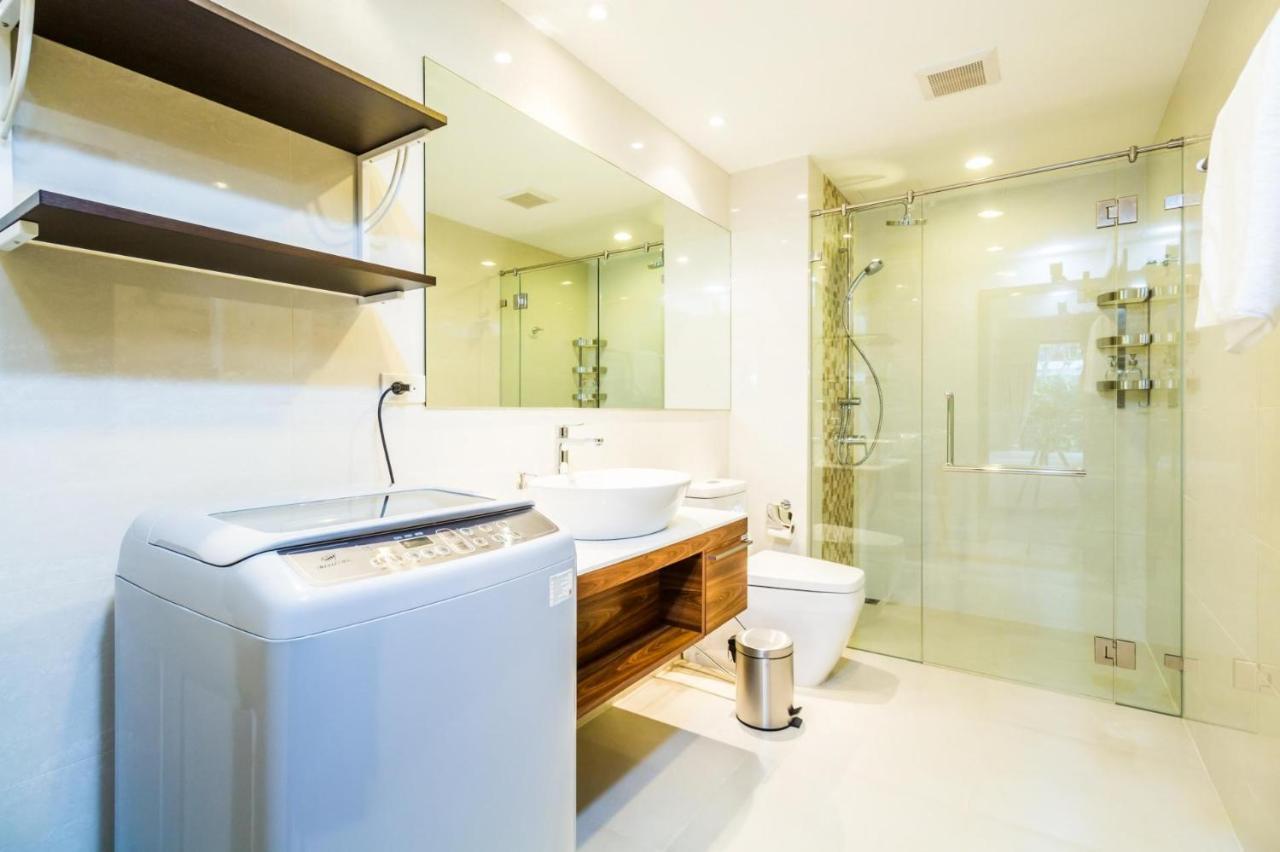 Direct Pool Access At The Title By Lofty