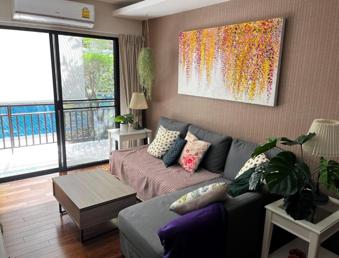 Direct Pool Access At The Title By Lofty Apartment
