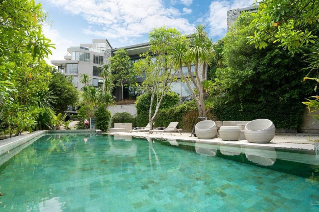The Tree Seaview And Quiet Surrounded By Trees 75smetre Apartment Kamala Beach