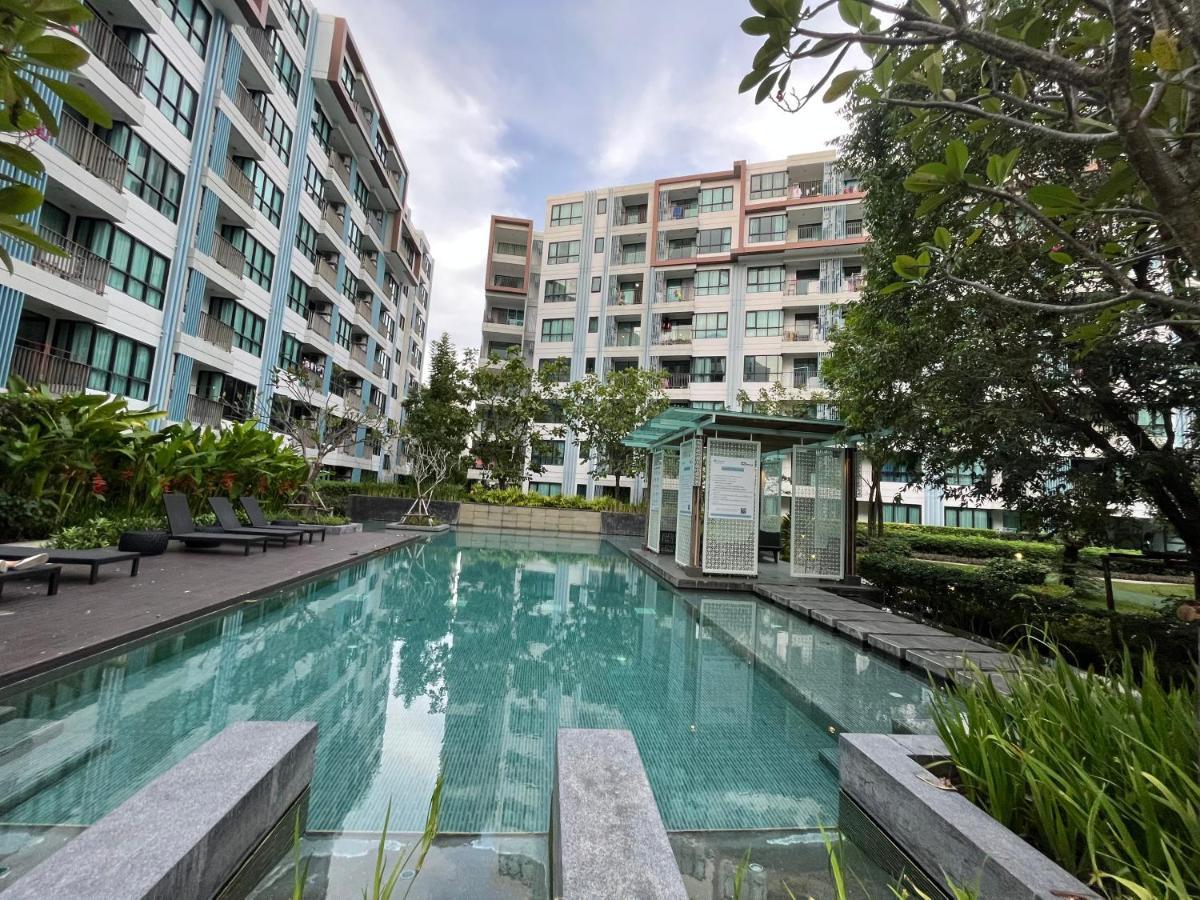 1 Bedroom Centrio Near Festival In Town *