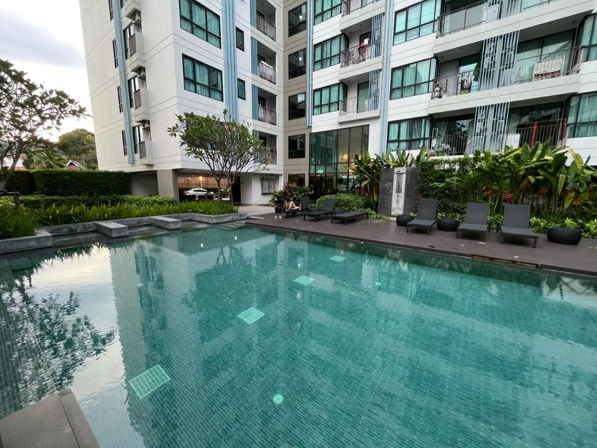 1 Bedroom Centrio Near Festival In Town *
