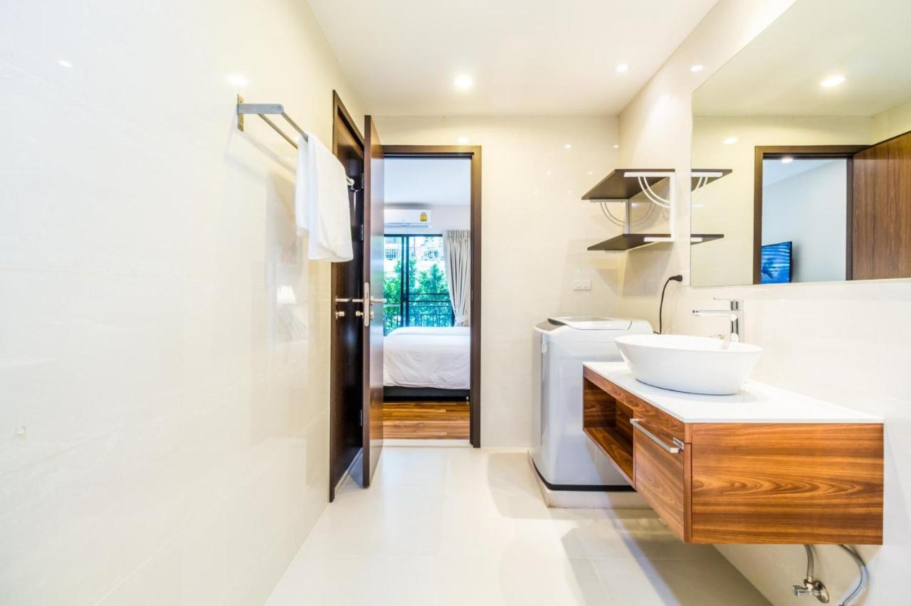 Apartment Direct Pool Access At The Title By Lofty *