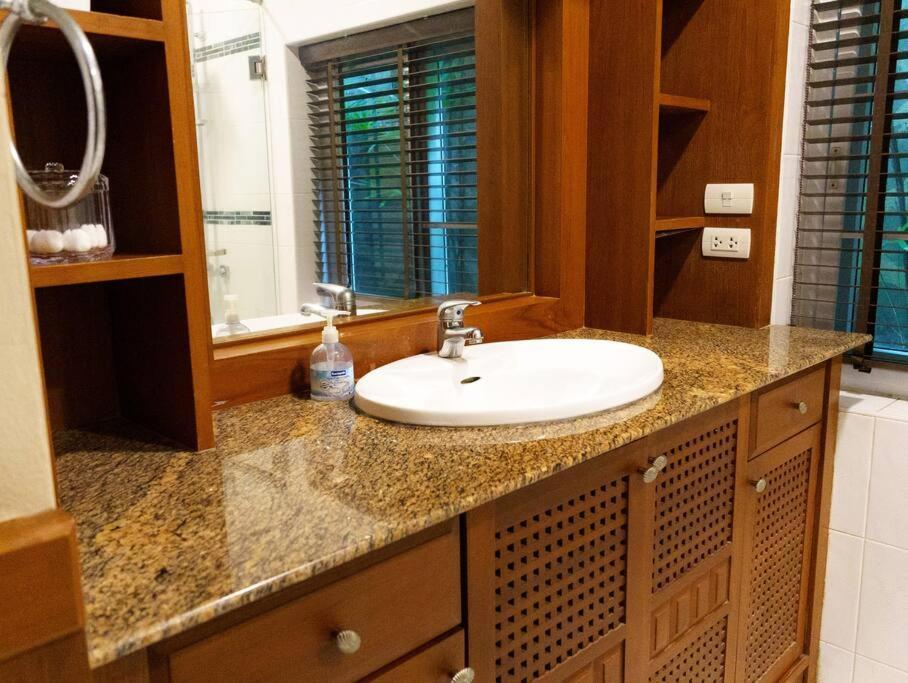 Patong 4bd Sea View Boom Party&cozy Pool *