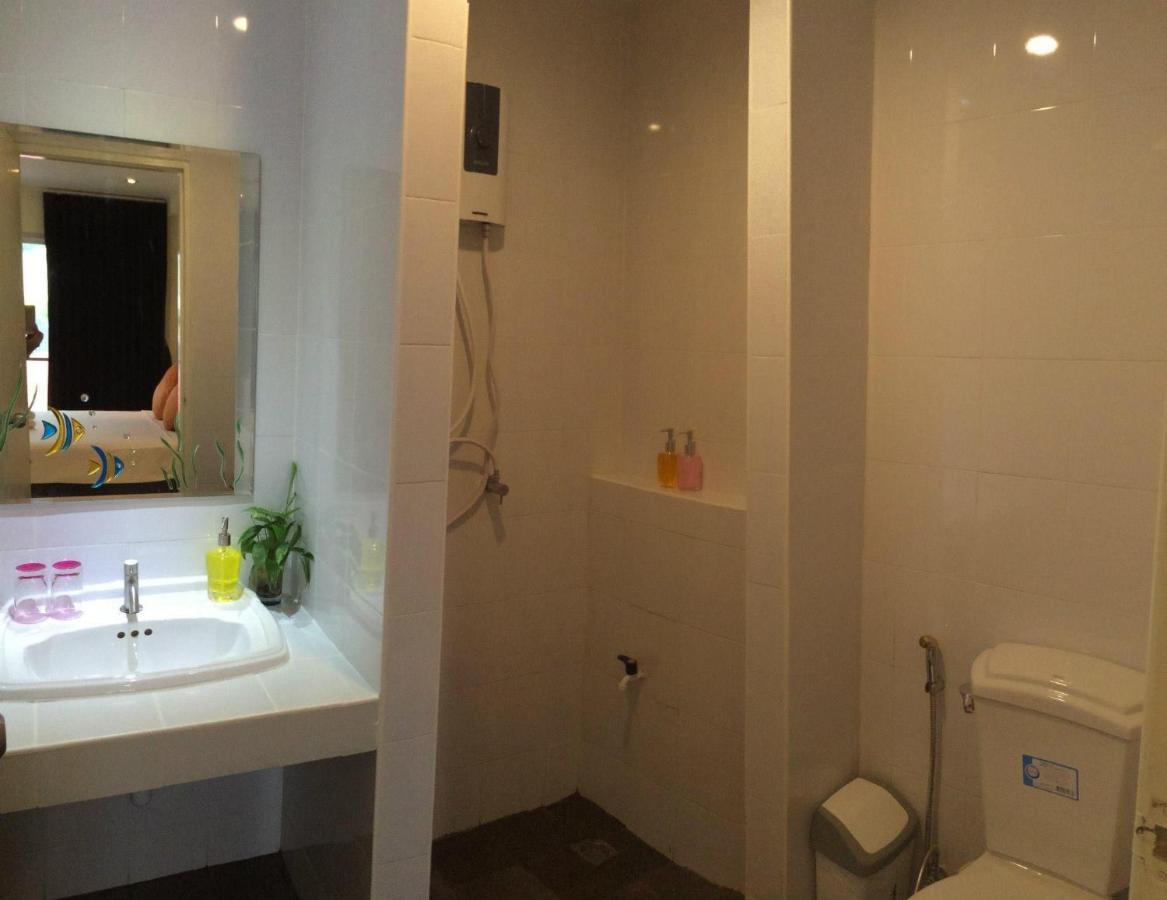 Glitter House Phuket Privatunterkunft *