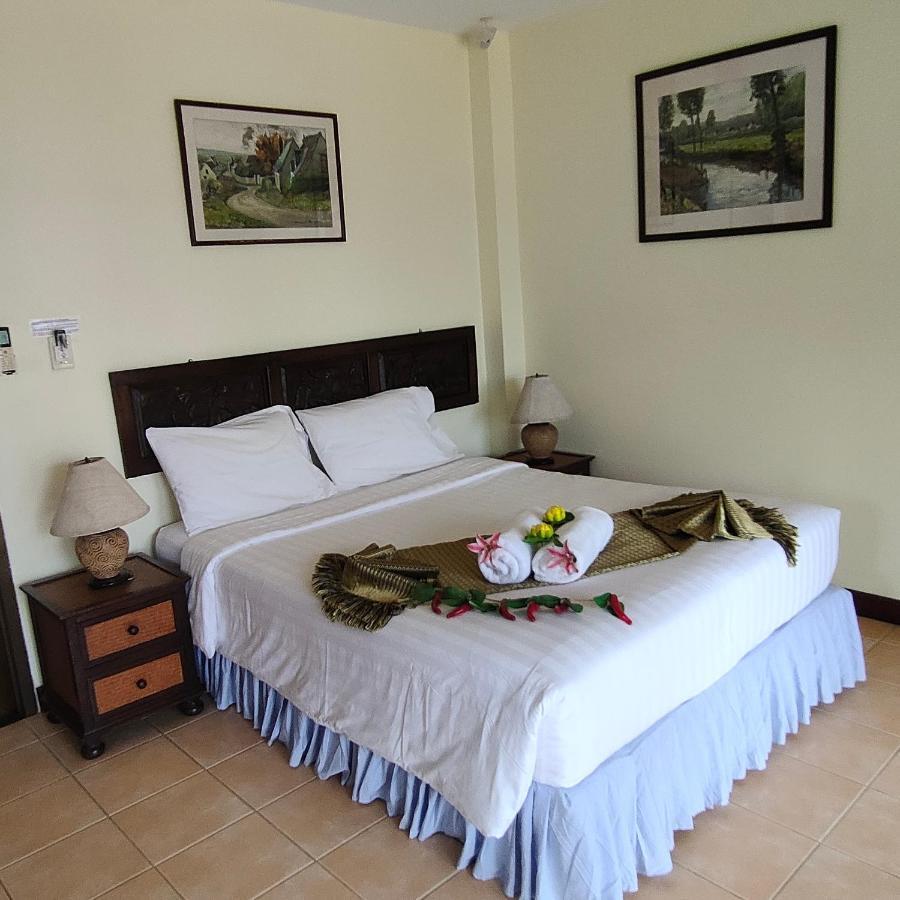 Baiyok Seaview And Edge Pool Patong