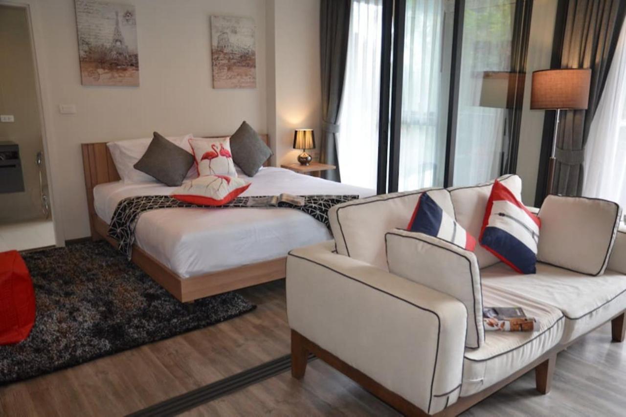 The Deck 5 Star 巴东the Deck无边际海景泳池酒店 Aparthotel