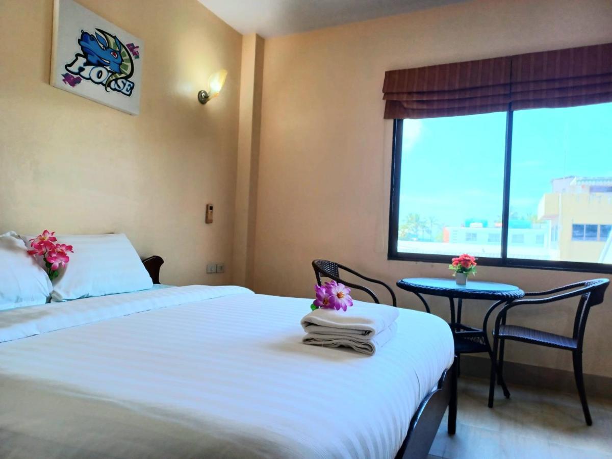 Hotel Happy Holidays Patong