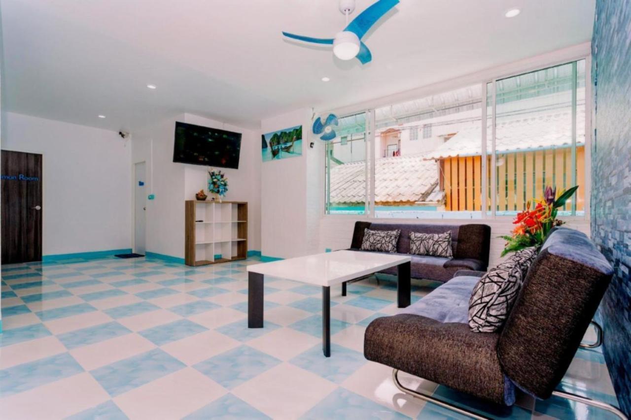 Blue 2* Patong