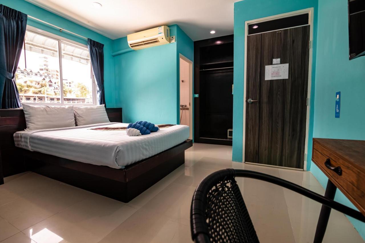 Blue Hotel