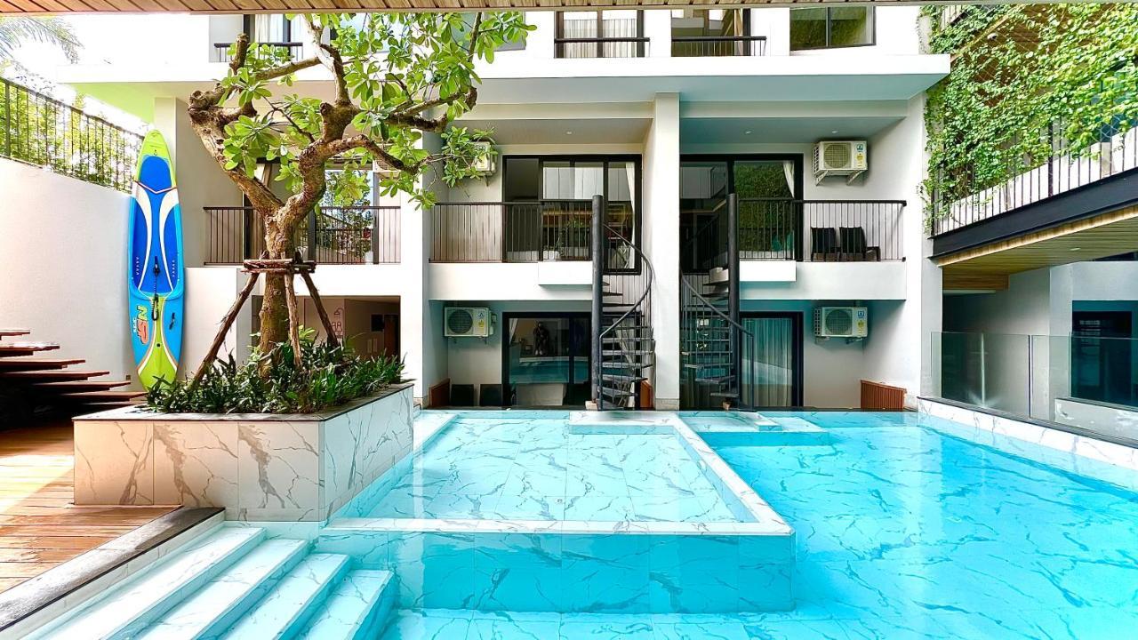 Hotel Tour De Phuket - Sha 4*