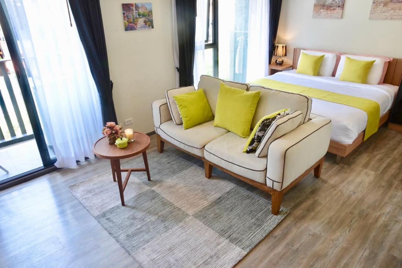 Aparthotel The Deck 5 Star 巴东the Deck无边际海景泳池酒店 *