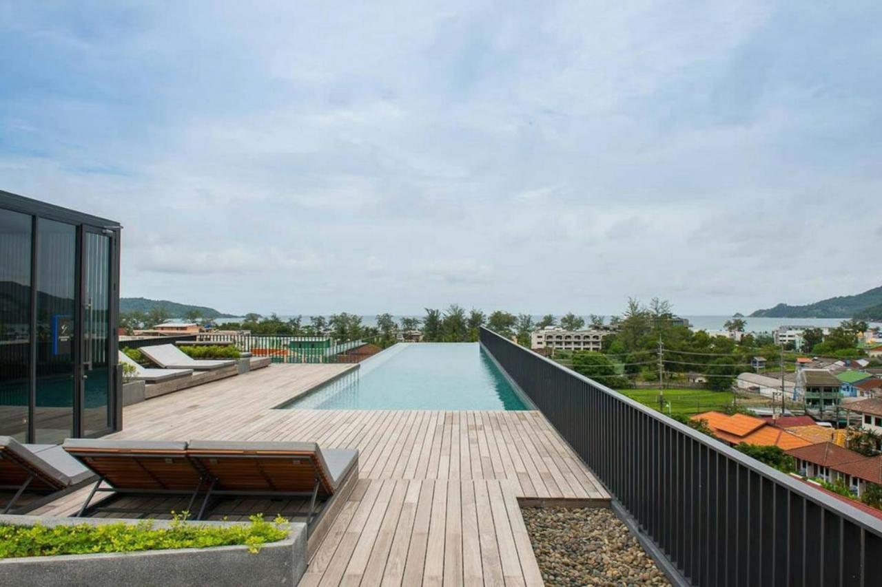 Aparthotel The Deck 5 Star 巴东the Deck无边际海景泳池酒店