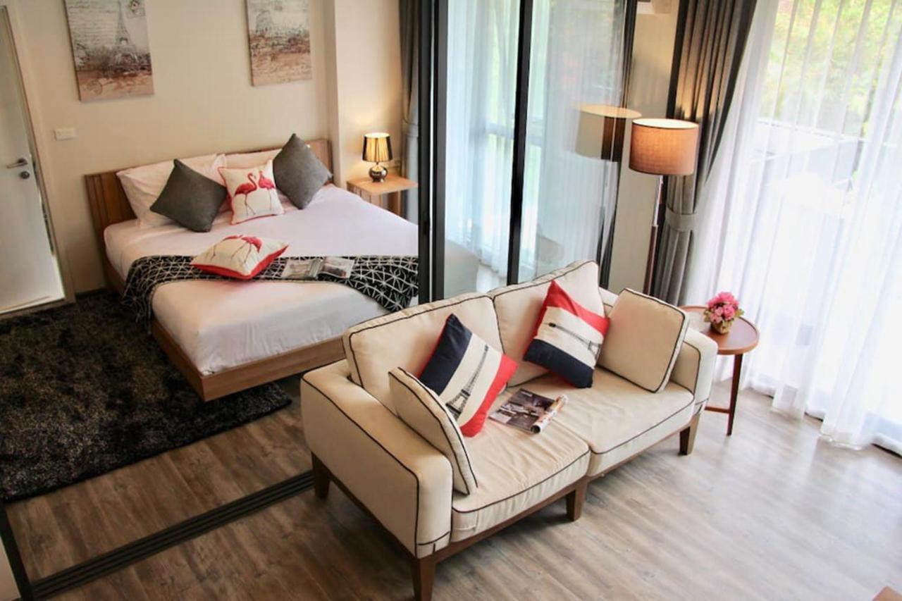 Aparthotel The Deck 5 Star 巴东the Deck无边际海景泳池酒店 *