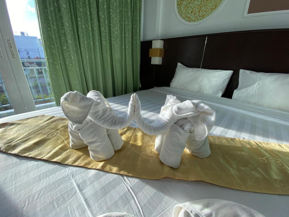 77 & Hotel Patong