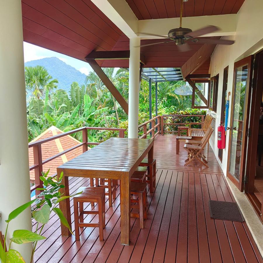 Baiyok Seaview And Edge Pool Villa Patong
