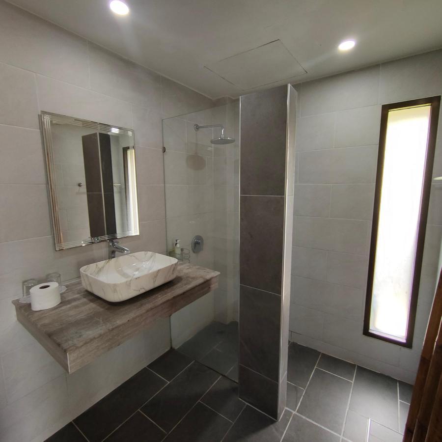Villa Baiyok Seaview And Edge Pool *