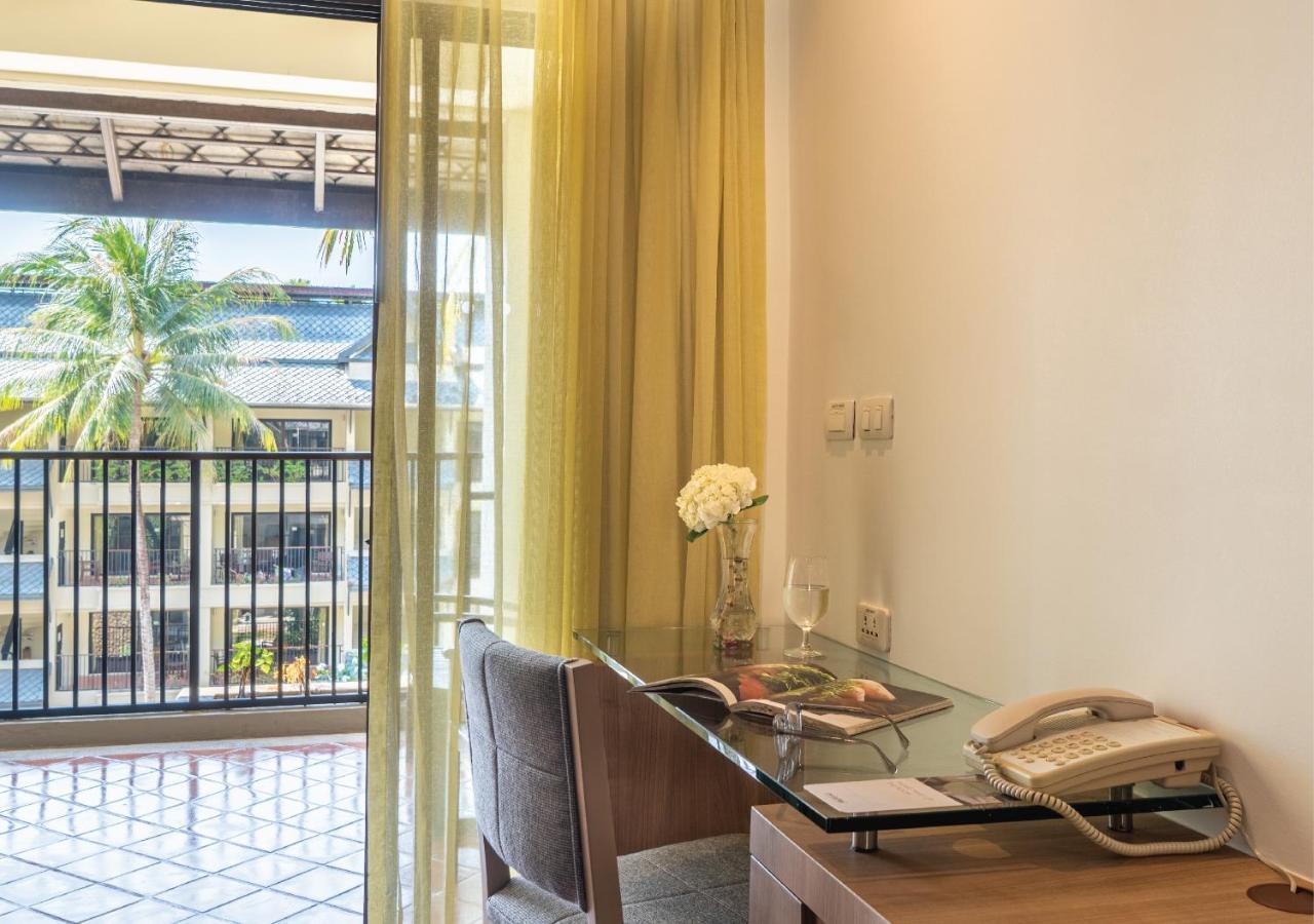Hotel Radisson And Phuket 5*