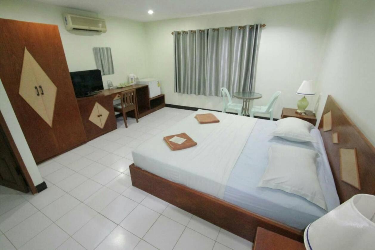 Rumah tetamu Island