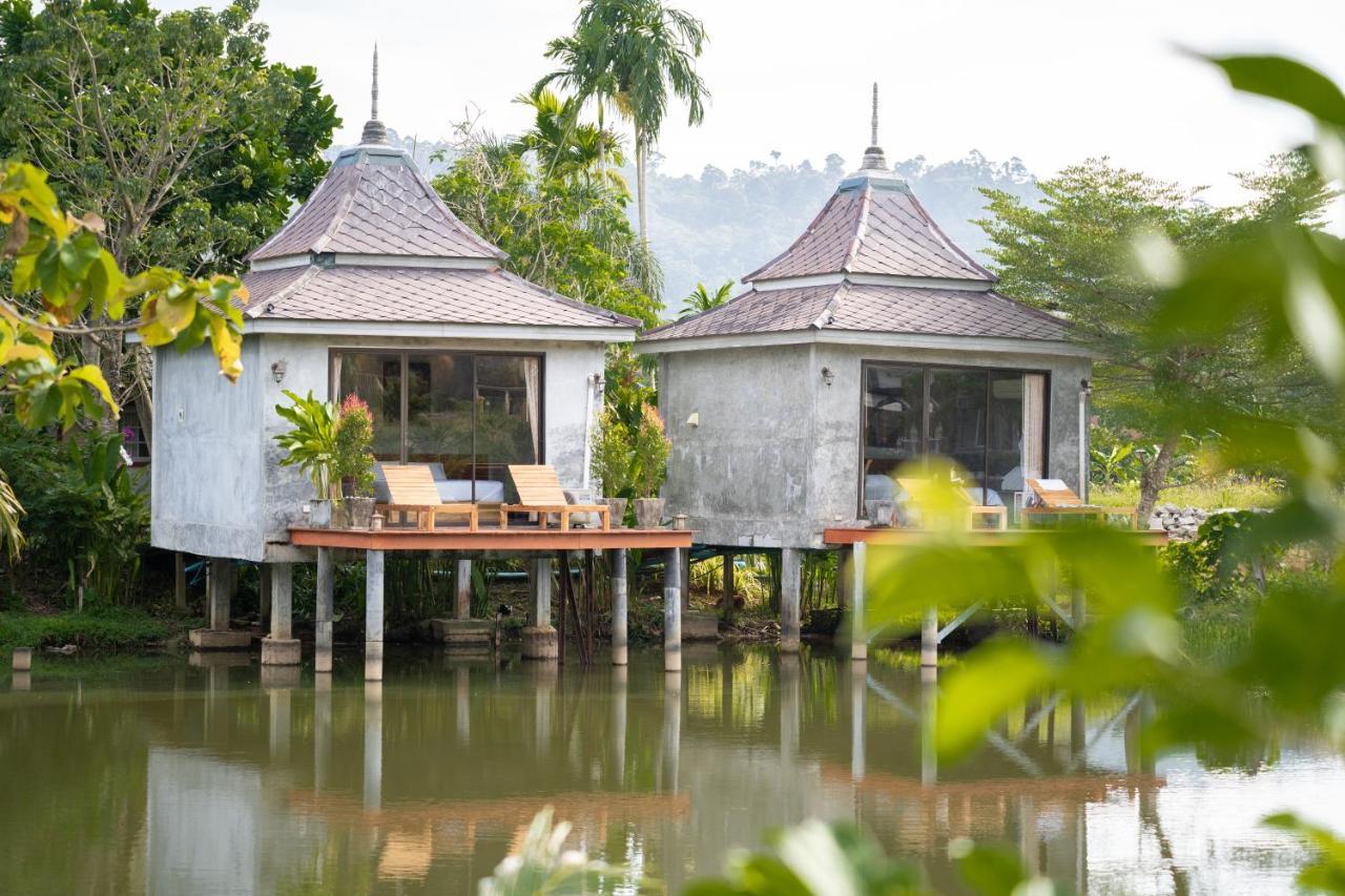 Hotel Anodard Phuket, Nai Yang