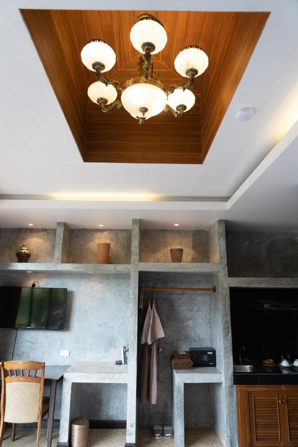 Hotel Anodard Phuket, Nai Yang