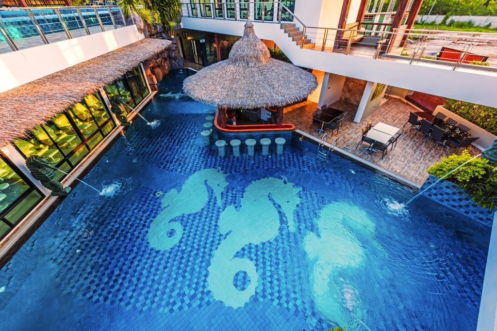 Chalong Miracle Lakeview Aparthotel Phuket