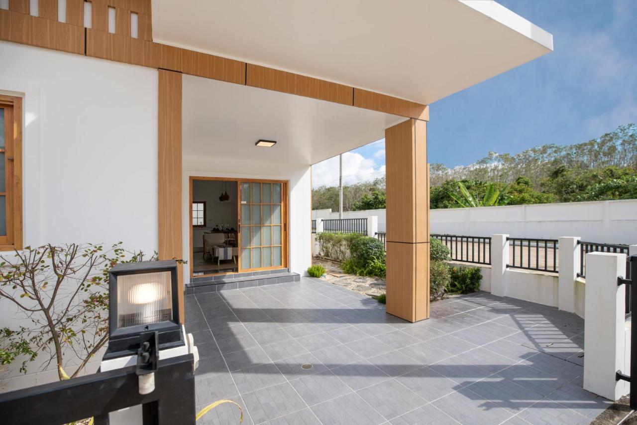 Villa Sunrise Garden A180