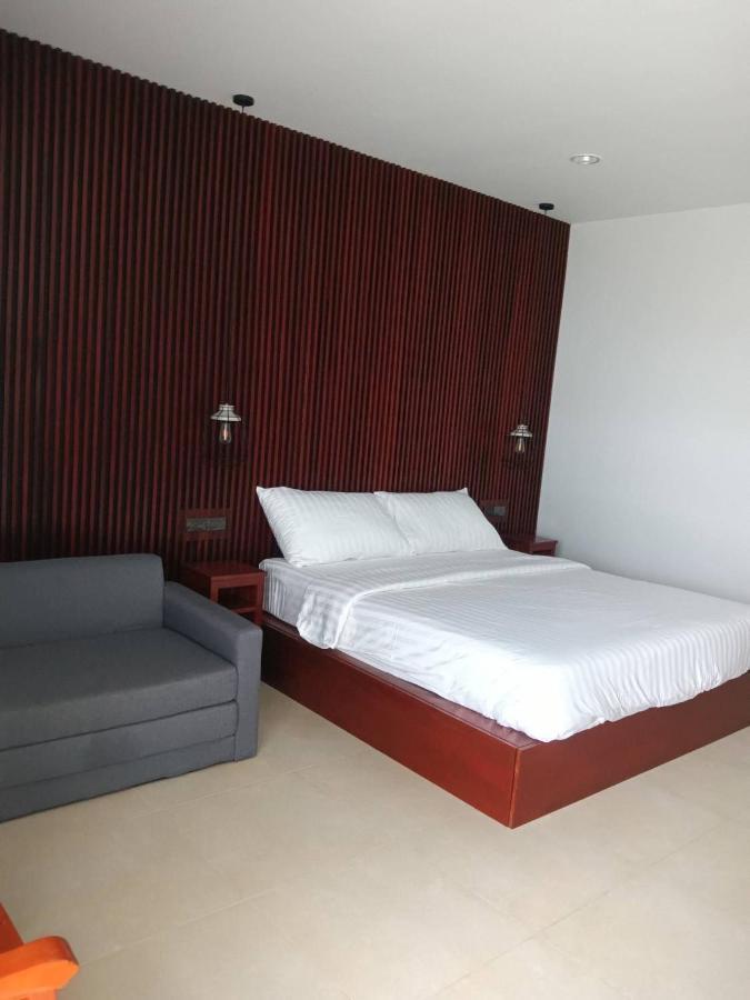 House By Rose Massage * Praia de Nai Thon