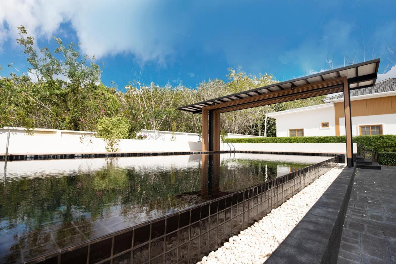 Villa Sunrise Garden B190