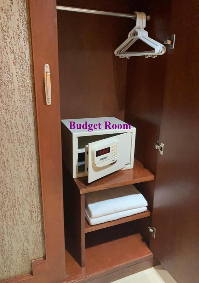 Le Tanjong House Guest house Patong