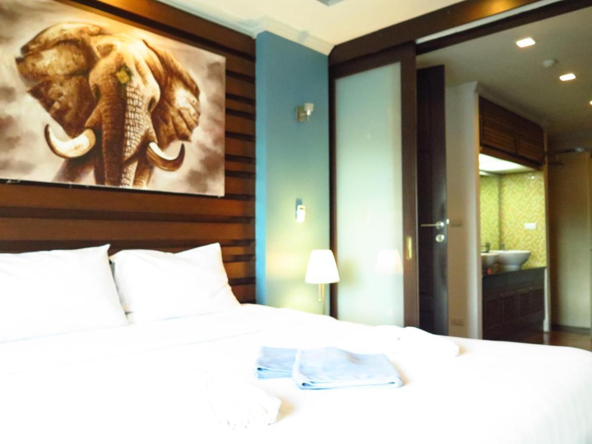 639 2 Bedroom Contemporary Teak Wood Holiday home *